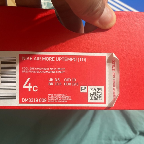 Nike Uptempo - Picture 2 of 2